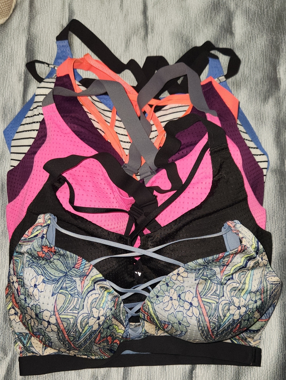 Bundle Of 6 Victorias Secret Sport Bras